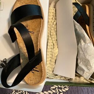 Black sandals